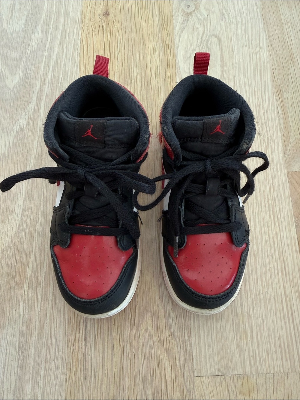 Nike Jordan Kids High-Top Sneakers in Black & Red